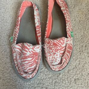 Womens salmon/Pink Patterned Slip-On Shoes
